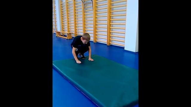 кувырок вперед