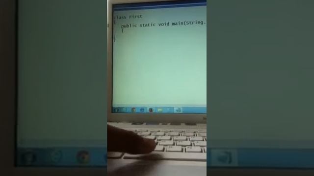 hello world java program смотреть онлайн