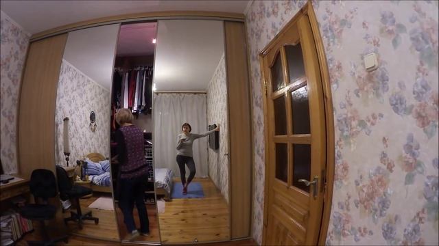 #792 Беларусь Брест Лена примеряет наряды Папина новая прическа смотреть онлайн