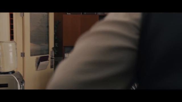 Девочке вылили на голову супер клей , но то что она сделала дальше шокировало всех