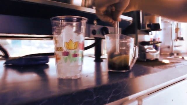 Dutch Bros Roseburg "Hand Crafted Drinks" смотреть онлайн