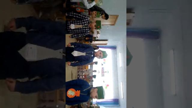 Дети из садика поздравляют пап с 23 февраля смотреть онлайн