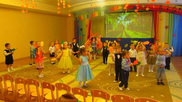 ЛИСТИКИ ДУБОВЫЕ, ЛИСТИКИ КЛЕНОВЫЕ смотреть онлайн