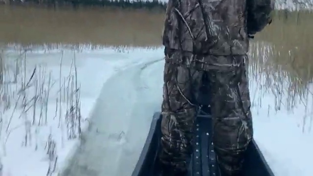 Мотобуксировщик МУЖИК по мокрому снегу смотреть онлайн