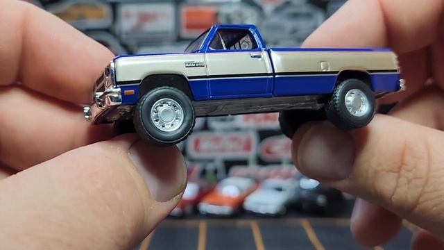 Unboxing: Greenlight - 15 Different Additions - BB, Hobby Shop, Vintage Ad Cars, Mach-E Exclusives смотреть онлайн