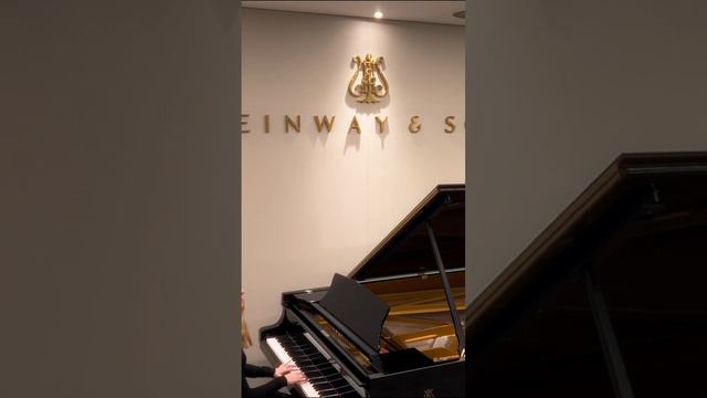 #steinway #spirio #steinwayhall #piano #lovesong #therose #beaches #beautifulpiano #pianist #london смотреть онлайн
