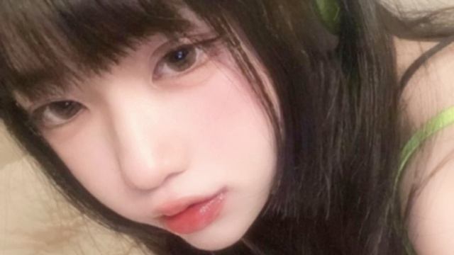 маленькое лицо