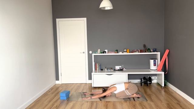 Сурья Намаскар или Приветствие солнышку ???#сурьянамаскар #йогадляновичков #намаскар #йогауроки смотреть онлайн