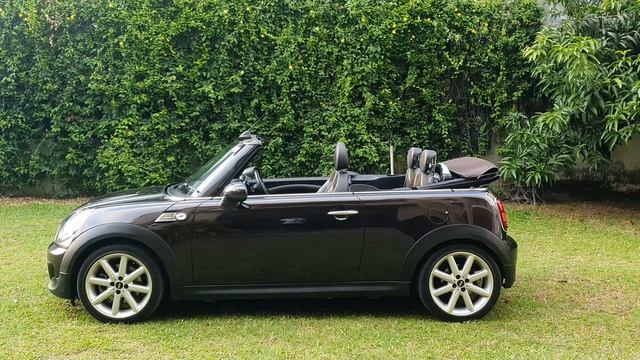 Mini Cooper R57 opening of convertible with key FOB смотреть онлайн