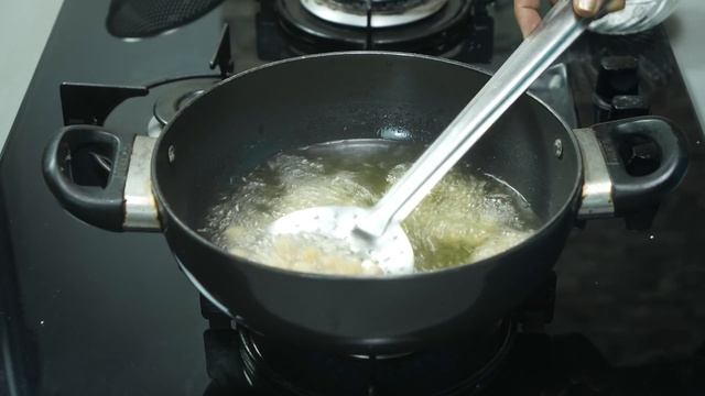 क्रिस्पी चिल्ली चना रेसीपी । Crunchy Chana Chilli Recipe | Restaurant Style Crunchy Chana Chilli смотреть онлайн