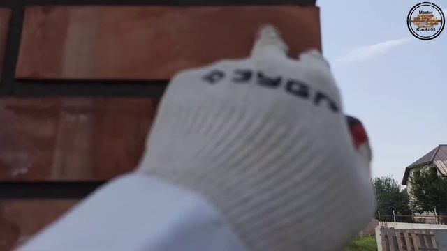 Реальный способ чистки кирпича. Чистка кирпича от раствора с краской.How to clean a brick from pain смотреть онлайн