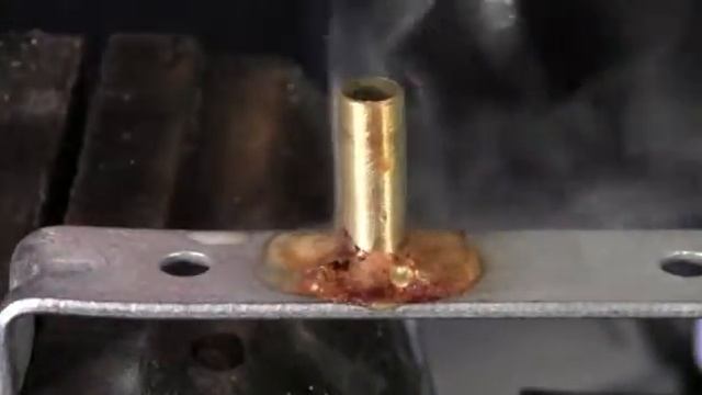 Zinc Coated Steel is Soldered to Brass at 350 Degrees with a Propane Torch and Super Alloy 1 смотреть онлайн