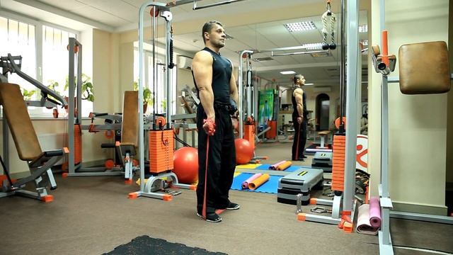 Лучшее упражнение с резинкой(эспандер) для ягодиц и мышц бедра смотреть онлайн