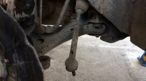 Замена подшипника передней ступицы на Тойота Хариер 2003 года Toyota Harrier