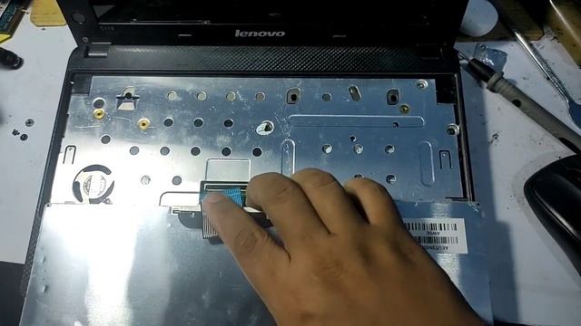 CARA MENGGANTI KEYBOARD LAPTOP LENOVO IDEAPAD S110
