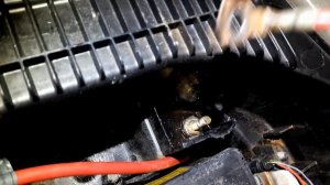 BMW X1 E84 - Ремонт силового кабеля после коррозии.