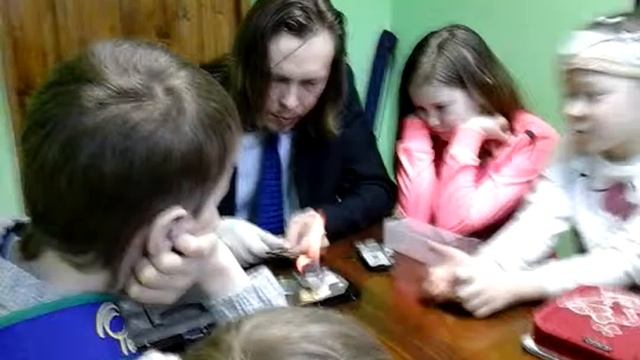 Детские опыты. Горение магния. смотреть онлайн