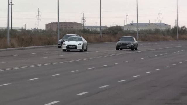 chaser_vs_gt-r35 смотреть онлайн