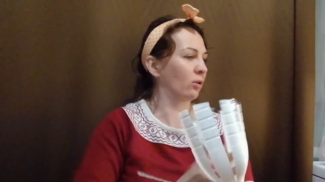 Если вам не подарили букет на 8 марта - сделайте его сами! Цветы из пластиковых бутылок смотреть онлайн