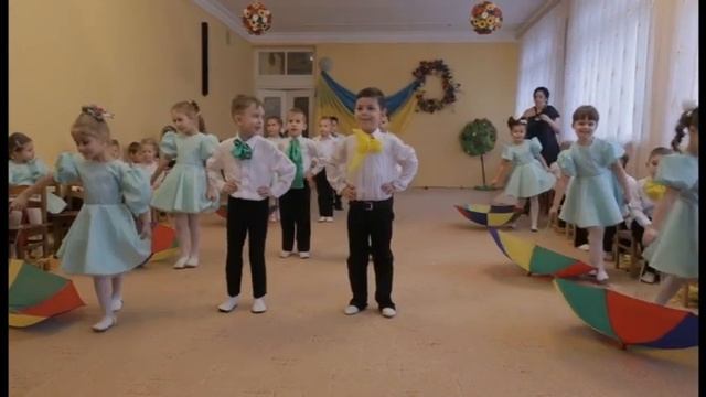 Парний "Танок з парасольками ".Власна постановка смотреть онлайн
