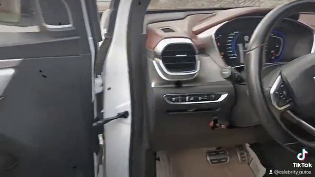 Geely Coolray... смотреть онлайн