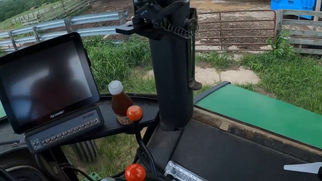 Mowing Ryegrass | John Deere 4640 & KUHN FC 4060 TCR смотреть онлайн