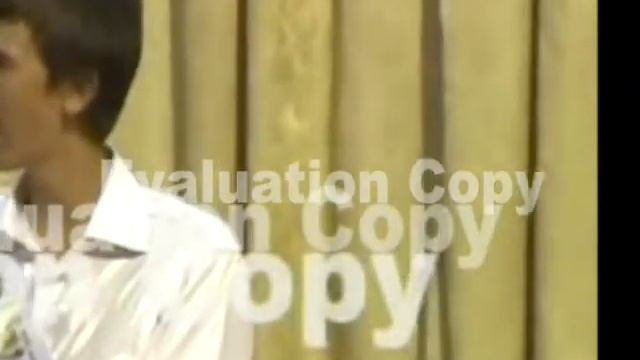 Колюня Безкоровайный поет ахаха.mp4 смотреть онлайн