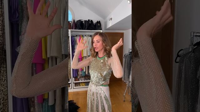 Closet Confessions: 7 Ways To Wear A Sparkly Mesh Top | Fashion Haul | Trinny смотреть онлайн