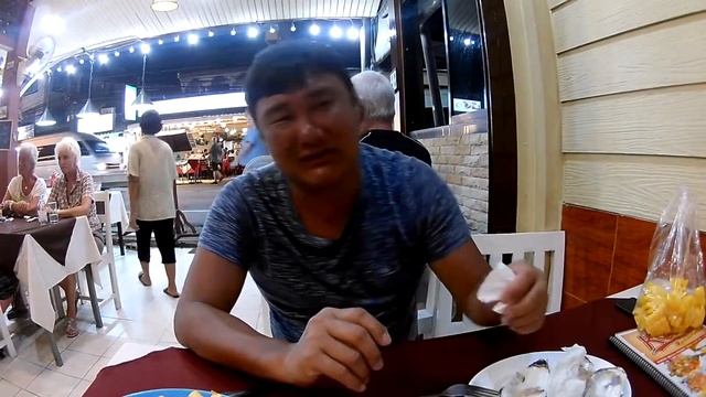 Пробуем лобстера и устриц смотреть онлайн
