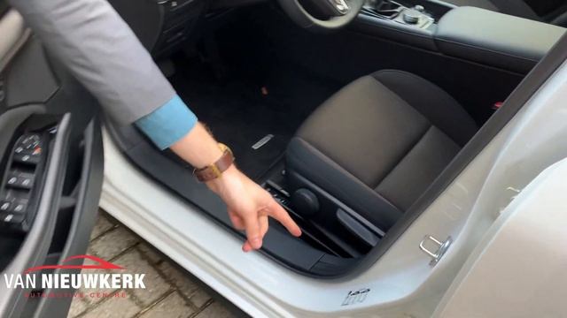 Banden spanning resetten in uw Mazda via het TPMS systeem. смотреть онлайн