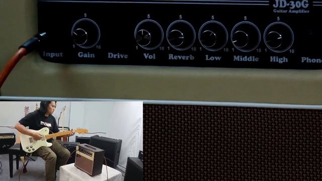 Testing JD 30 G with Squier Guitar смотреть онлайн