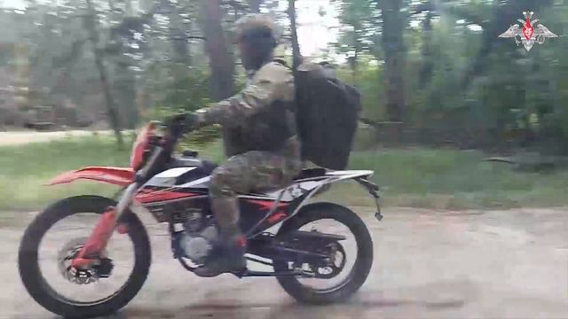 Ивановские десантники отрабатывают способы доставки материальных средств на передовую Для транспорт смотреть онлайн