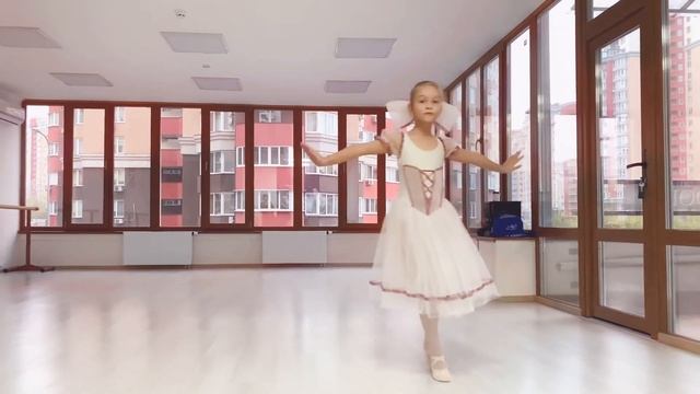 П.И. Чайковский. Вариация Куклы из балета «Щелкунчик» - Пархоменко Вероника/7 лет/ASTI BALLET SCHOO смотреть онлайн