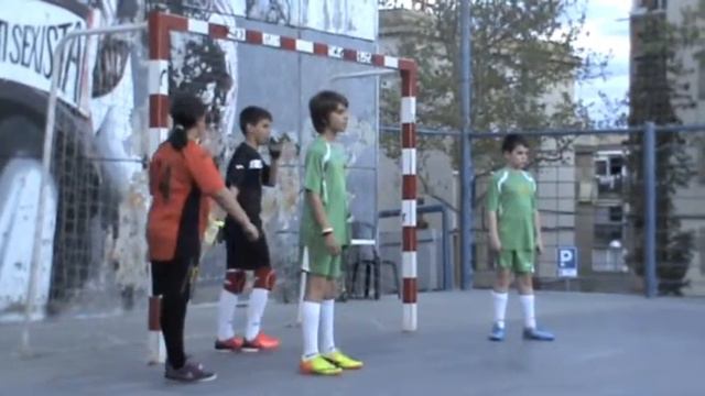 UBAE LES CORTS смотреть онлайн