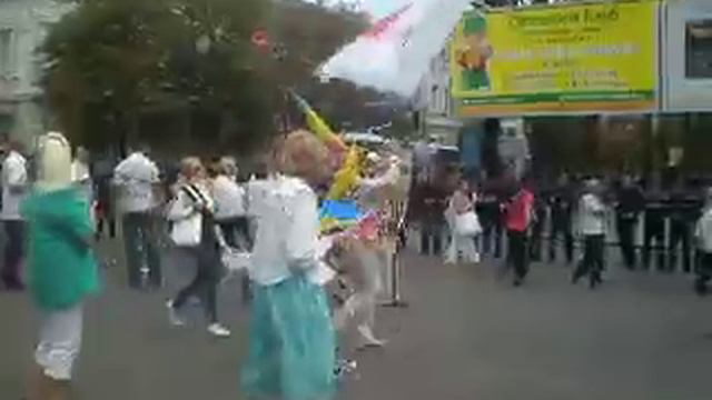Барабанный бой по демократии Украины смотреть онлайн