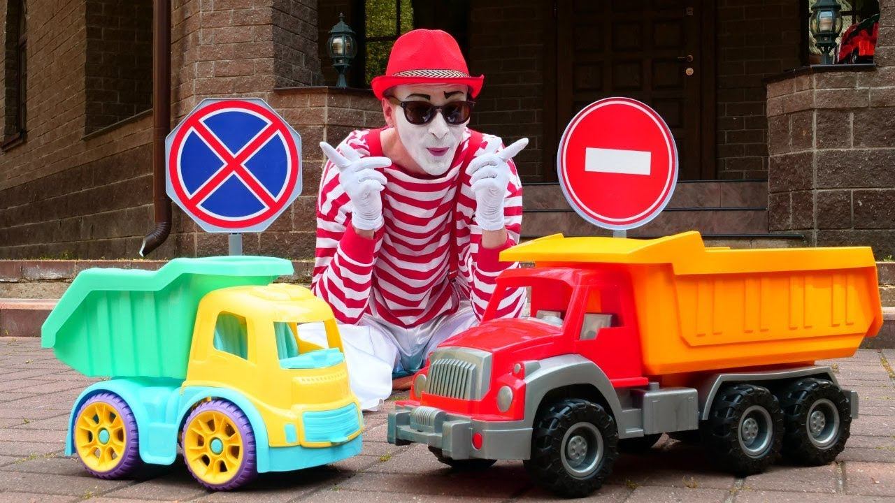 Funny Clown & Toy Cars And Trucks For Toddlers: Fun Kids Videos With Toy Trucks.