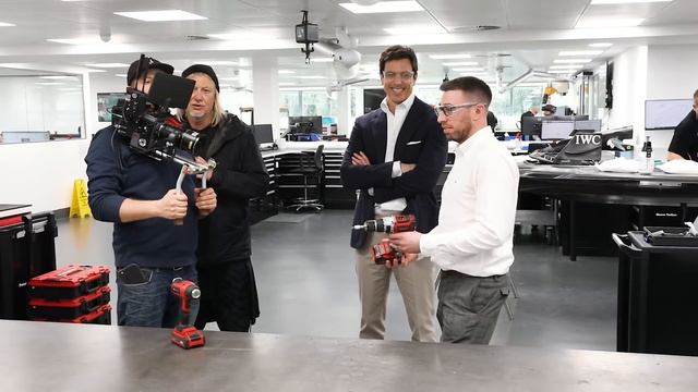 Behind the Scenes mit dem Mercedes-AMG PETRONAS F1 Team | Einhell TV Spot Making-of смотреть онлайн