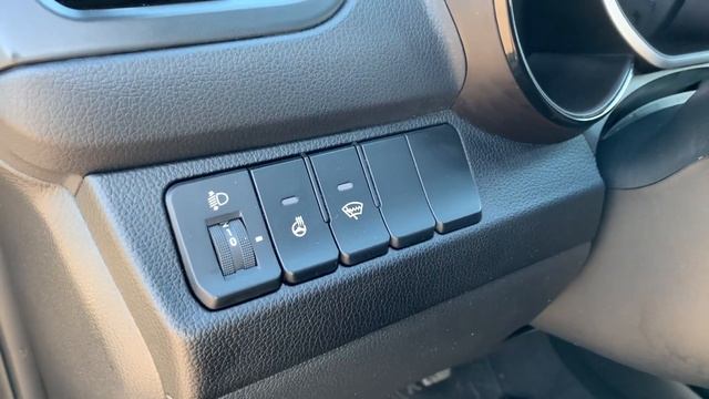 ПРОДАН!!! KIA Rio '2016 (3 поколение [рестайлинг]), 1.4 MT (107 л. с.) смотреть онлайн