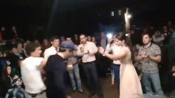 село куг Демер.