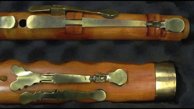 Corrette's Bassoon Sonata No 3 played by Danny Bond смотреть онлайн