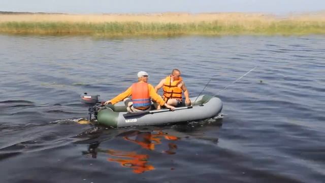 Лодка Велес 01/280. Демонстрация на воде. смотреть онлайн