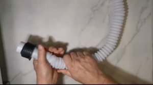 Сифон и переходная манжета в канализацию ø50 мм, стакан без гидрозатвора с гофротрубой белый пласти