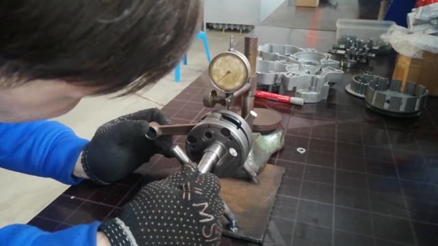 Koshine XN 105 | SMT MB 85 капитальный ремонт двигателя | часть #1 Коленвал смотреть онлайн