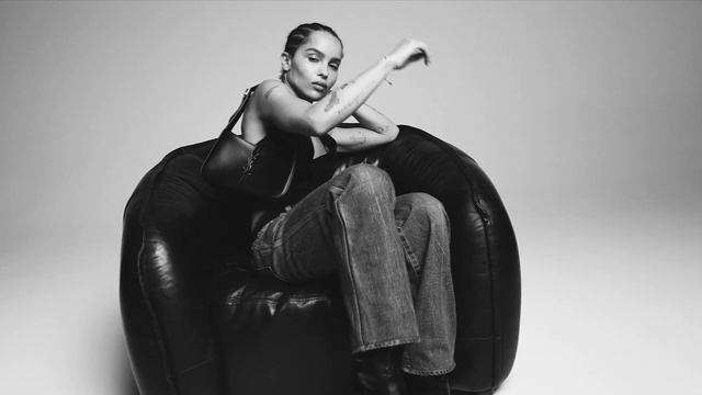 SAINT LAURENT - DENIM 2021 - ZOË KRAVITZ - LE 5 À 7 смотреть онлайн