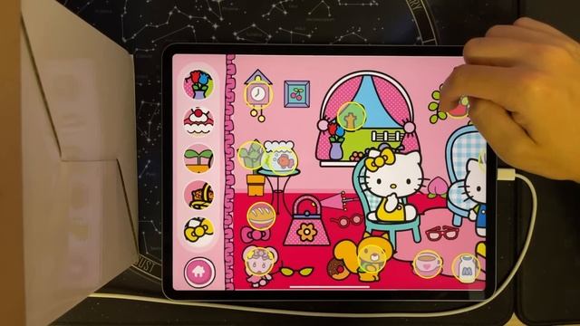 Hello Kitty World,Hello Kitty Lunchbox,Racing Adventures,Hello Kitty Cafe,Fashion Frenzy,Nail Salon смотреть онлайн