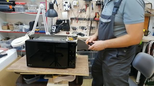 Ремонт инверторной микроволновки LG | Ремонт бытовой техники в Кудрово смотреть онлайн