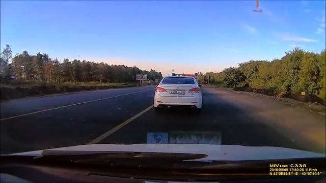 ВСЕ ПЛЮЮТ НА СПЛОШНУЮ, ВКЛЮЧАЯ МАРШРУТКИ !!! смотреть онлайн