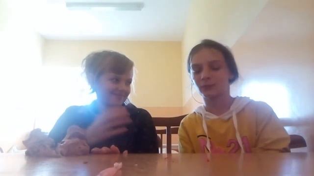 МЫ В БОЛЬНИЦЕ ОНА УПАЛА В ОБМОРОК ЖЕСТЬ. смотреть онлайн