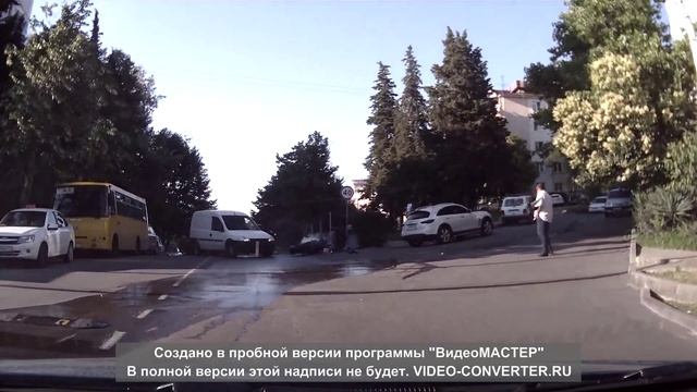 Не уступил дорогу мотоциклисту смотреть онлайн