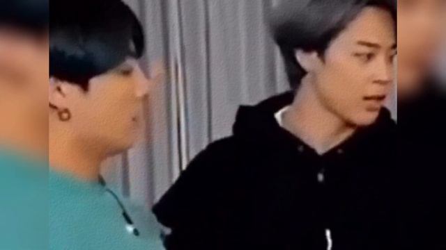 JIKOOK JK TOCANDO 🍑 DE JIMIN EN EL ESCENARIO 😱¡JIKOOK REAL! смотреть онлайн